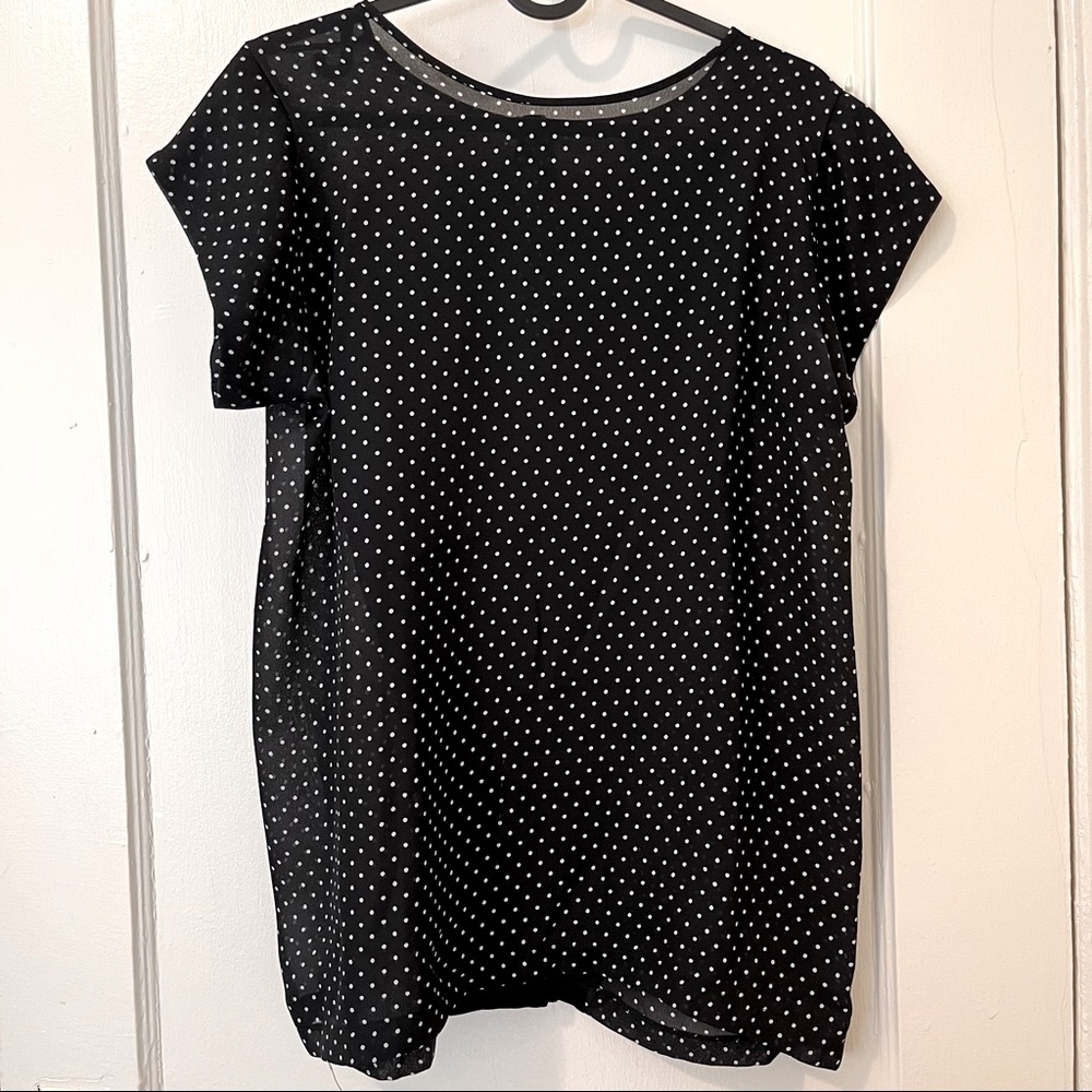 Polka dot black and white t-shirt